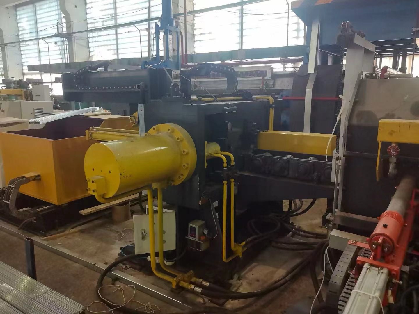 6 Inches Hot Billet Shear Machine (Horizontal) for Producing Aluminum Extrusion Profile